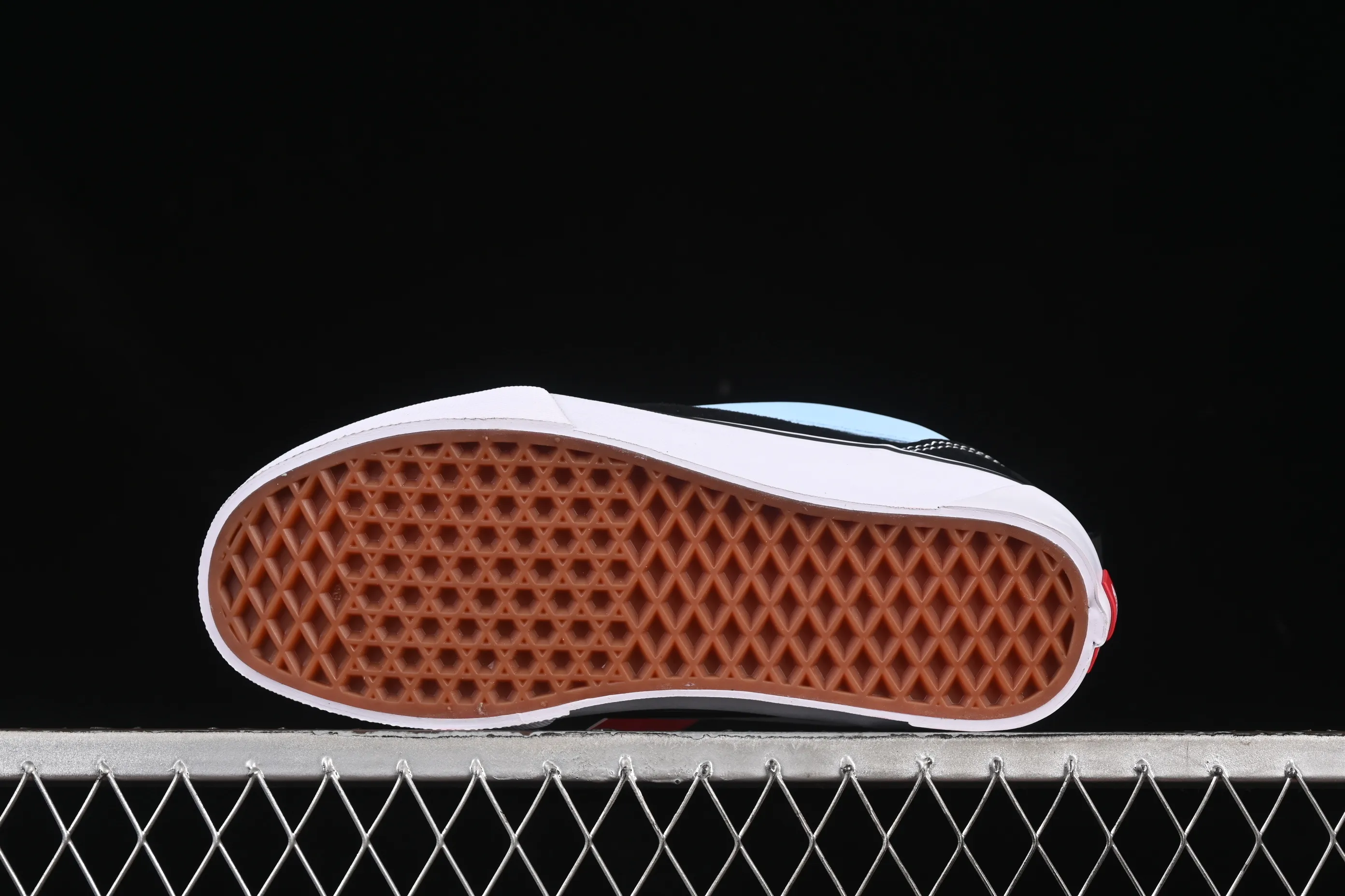All categories Vans Vans series Vans Low Vans low-top Vans Knu Skool Vans low-top retro casual fat bread shoes VN0009QC6BT1
